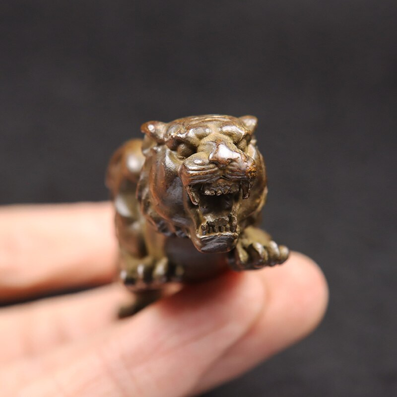 Antikvarinis varinis tigras su sparnais Maža statulėlė Rašomasis stalas Ornamentas Gyvūnų Figūrėlės Miniatiūros Laimingos namų puošmenos Amatai Priedai