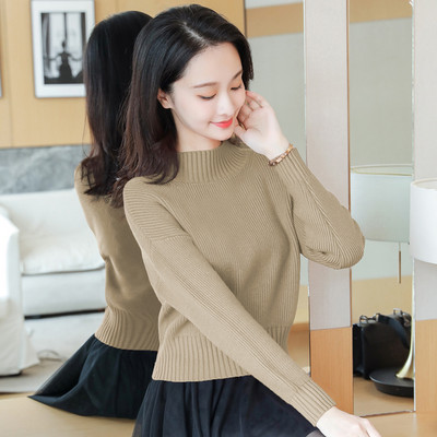 Γυναικείο μονόχρωμο πουλόβερ με οβάλ λαιμόκοψη