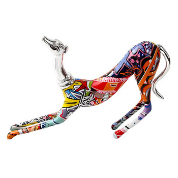 Обикновена креативна цветна статуя на куче доберман Орнаменти за всекидневна Вход за дома Шкаф за вино Офис декори Смола Занаяти