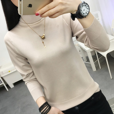 Γυναικείο casual πουλόβερ με ψηλό γιακά και μεταλλικό στοιχείο