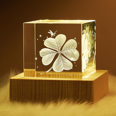4/5 cm-es kristálygömb LED-es világító gömbállvánnyal bükkfa talp belső faragott napelemes rendszer üveggolyó íróasztal díszek karácsonyi ajándék