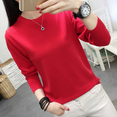 Κλασική γυναικεία μπλούζα με οβάλ λαιμόκοψη