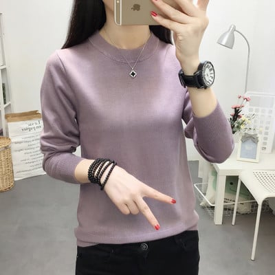 Κλασική γυναικεία μπλούζα με οβάλ λαιμόκοψη