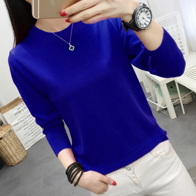 Κλασική γυναικεία μπλούζα με οβάλ λαιμόκοψη