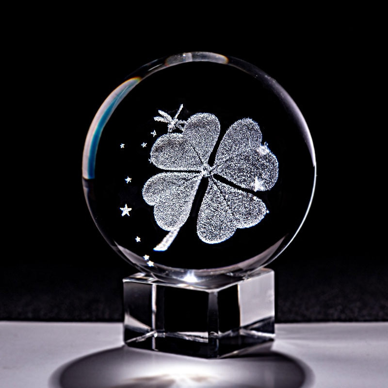 6 CM krištolinis rutulys, keturių lapų dobilų miniatiūros, 3D lazeriu graviruotas stiklo rutulys, popieriaus svoris namų dekoravimo papuošalai, dovanos, figūrėlė