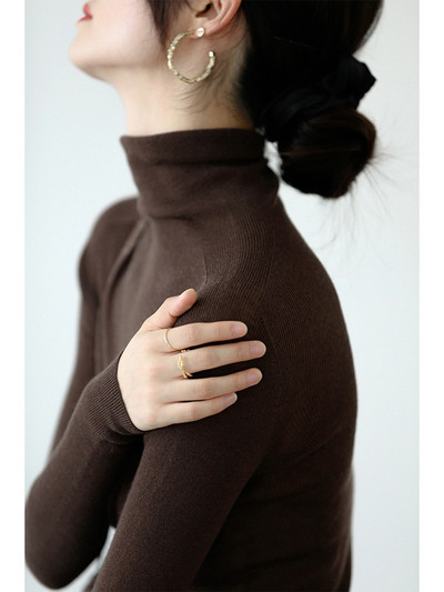 Γυναικείο μακρυμάνικο πουλόβερ με κουμπιά