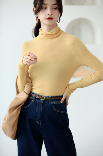 Γυναικείο μακρυμάνικο πουλόβερ με κουμπιά