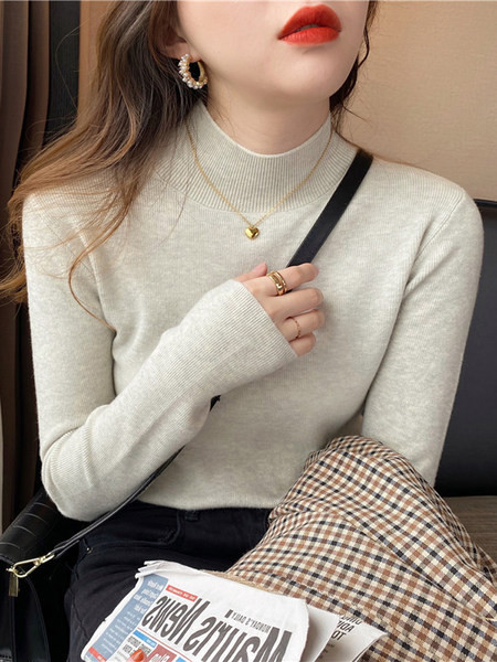 Εφαρμοσμένο λεπτό πουλόβερ με ψηλό γιακά