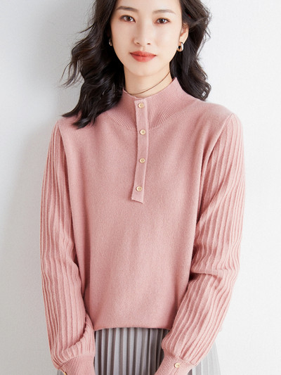 Dámsky tenký pletený sveter s gombíkmi