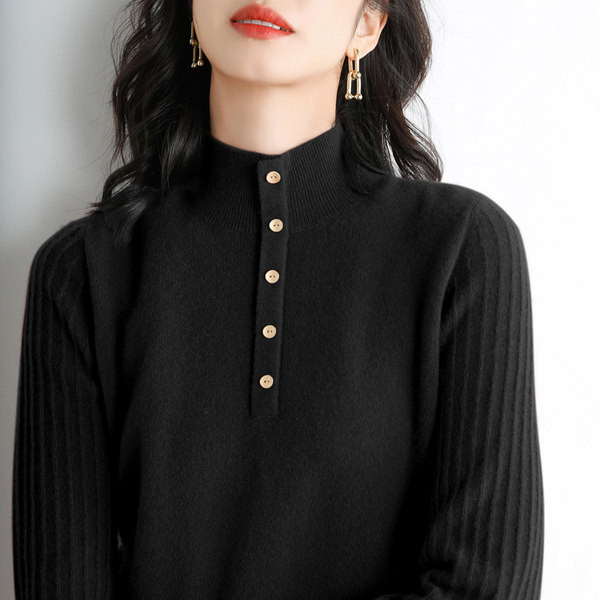 Dámsky tenký pletený sveter s gombíkmi