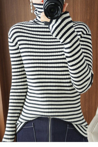 Γυναικείο πουλόβερ με οβάλ λαιμόκοψη