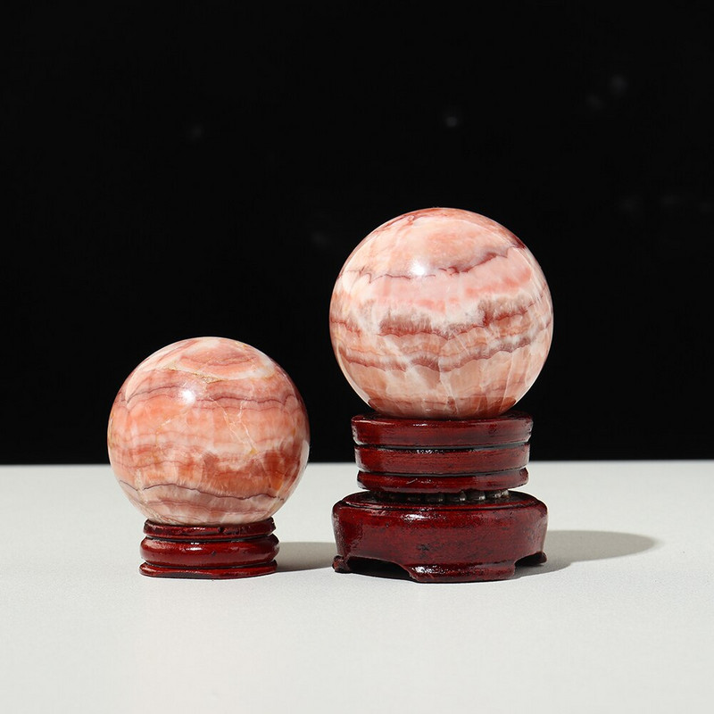 1db Természetes Rhodochrosite Ball Energy Magic Crystal Ball dísz piros csíkos kvarc Feng Shui dekoráció fa alappal