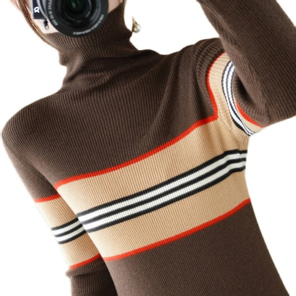 Γυναικείο πουλόβερ με κουμπιά