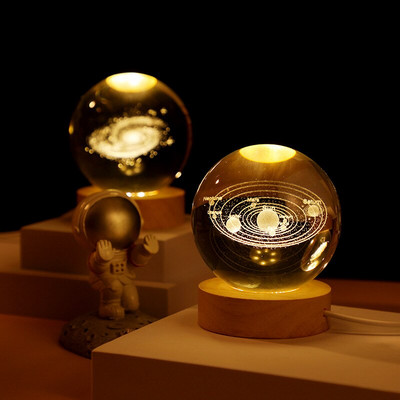 Kristálygolyó Crystal Astronaut Planet Globe 3D lézergravírozott Naprendszer golyó érintéskapcsolóval LED fényalap Csillagászati Gif