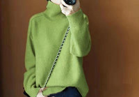 Γυναικεία μπλούζα με μεσαία μανίκια και ψηλό γιακά