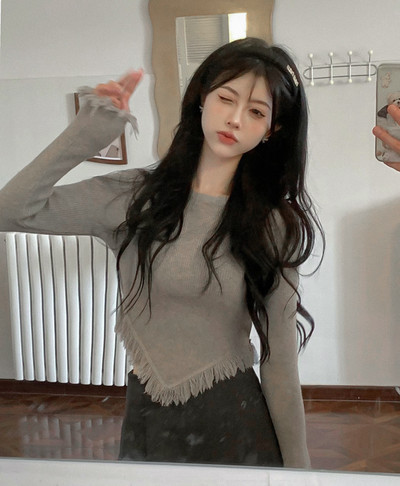 Casual γυναικεία μπλούζα - με οβάλ λαιμόκοψη