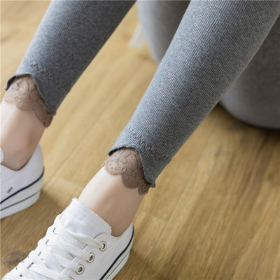 Női leggings - hímzéssel