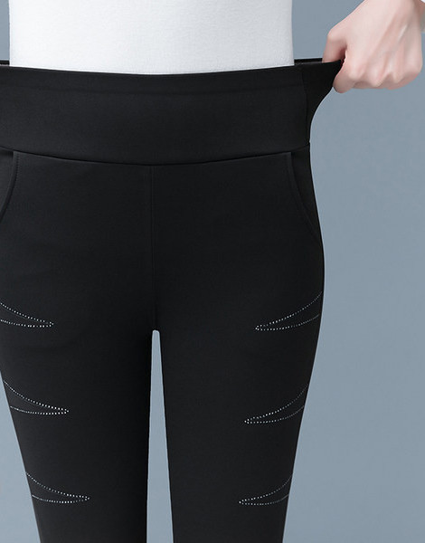 Női rugalmas leggings zsebbel