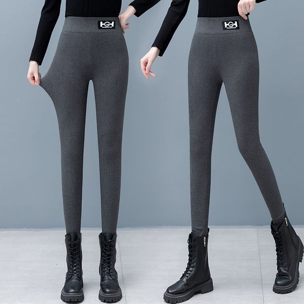 Moteriškos vienspalvės antblauzdžiai su logotipu