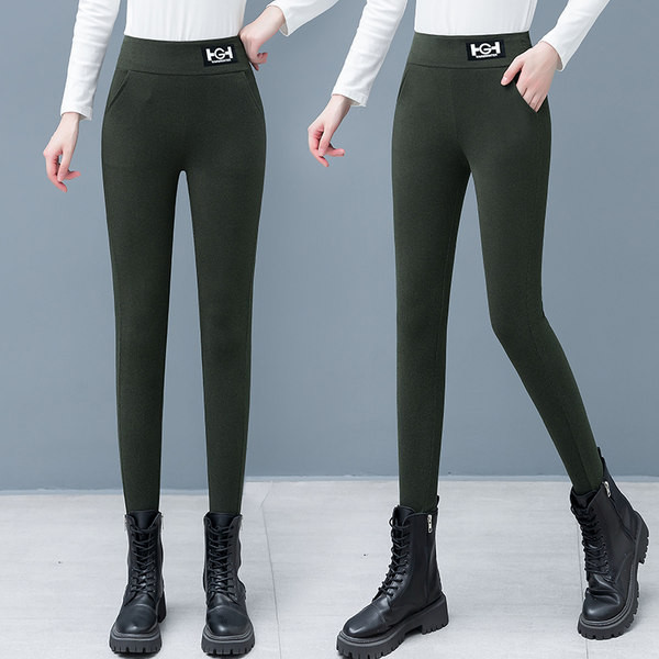 Moteriškos vienspalvės antblauzdžiai su logotipu