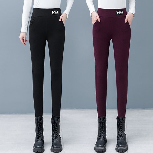 Moteriškos vienspalvės antblauzdžiai su logotipu