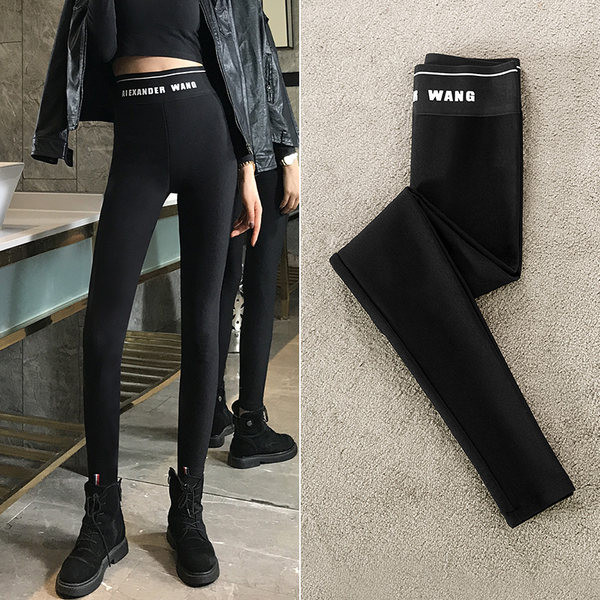 Női sportleggings új modellje, hímzett felirattal