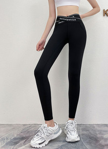 Moteriški sportiniai antblauzdžiai aukštu juosmeniu su išsiuvinėtomis raidėmis