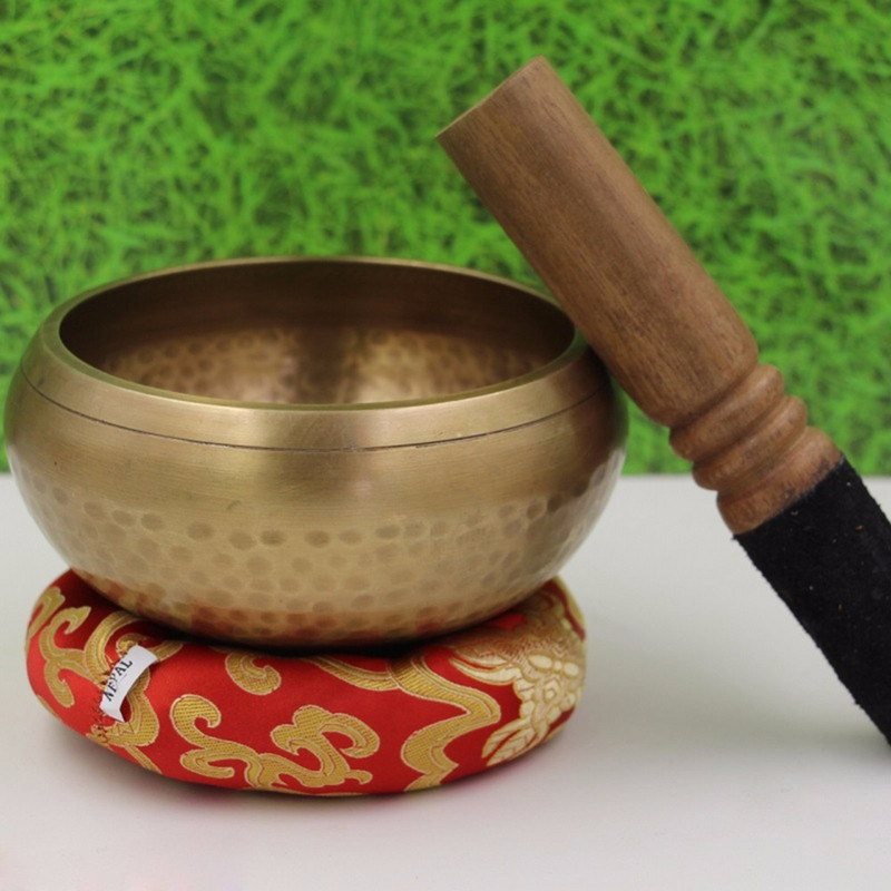 Nové medené remeselne vyrobené pozlátené spievajúce misy na jogu, budhizmus, tibetskú čakru, meditáciu, spievajúce misy 8 cm
