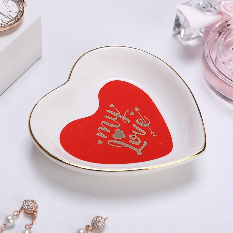 Skandináv kerámia tányér Uzsonna Gyümölcs tányér Női Ékszer Tányér Szerelem Forma Tárolótálca Valentin-napi Otthoni Főzőtál