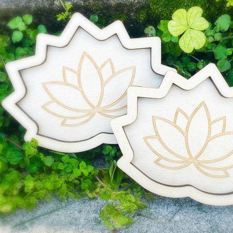 Crystal Rock displeja paplāte Kristāla turētājs akmeņiem displeja koka lotosa dekoratīvais displeja rotaslietu trauks mājas guļamistabas dekorēšanai