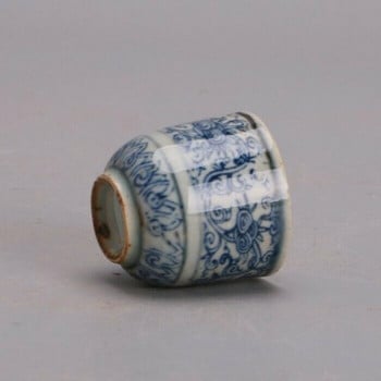 Китайски синьо-бял порцелан Ming Wanli Чаша за чаша с дизайн на навита трева 3,07\