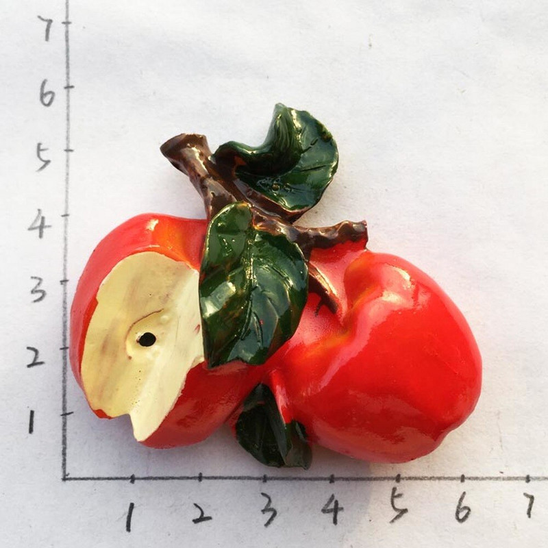 Aranyos, kézzel festett gyanta 3D-s gyümölcs mágneses matricák Hűtőszekrény matricák Kreatív kisgyermekkori hűtőmágnesek