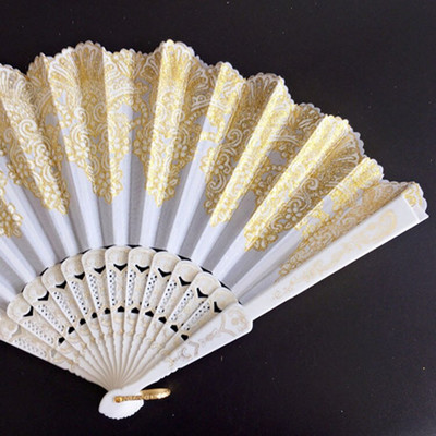 Retro kézzel készített bronzosító összecsukható ventilátor Gyönyörű európai stílusú anime kellékek ventilátor