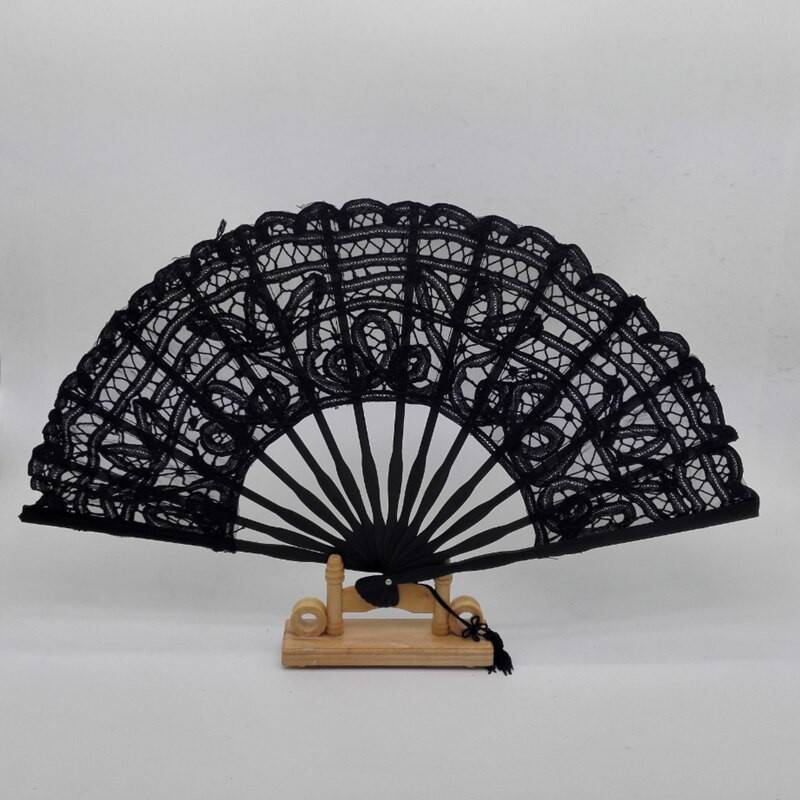 Kuum müük Hispaania mustade leekide naiste kokkupandavad pitsist käsiventilaatorid, hulgimüük, isikupärastatud bambusest vanade pulmakaunistuste lehvik 1