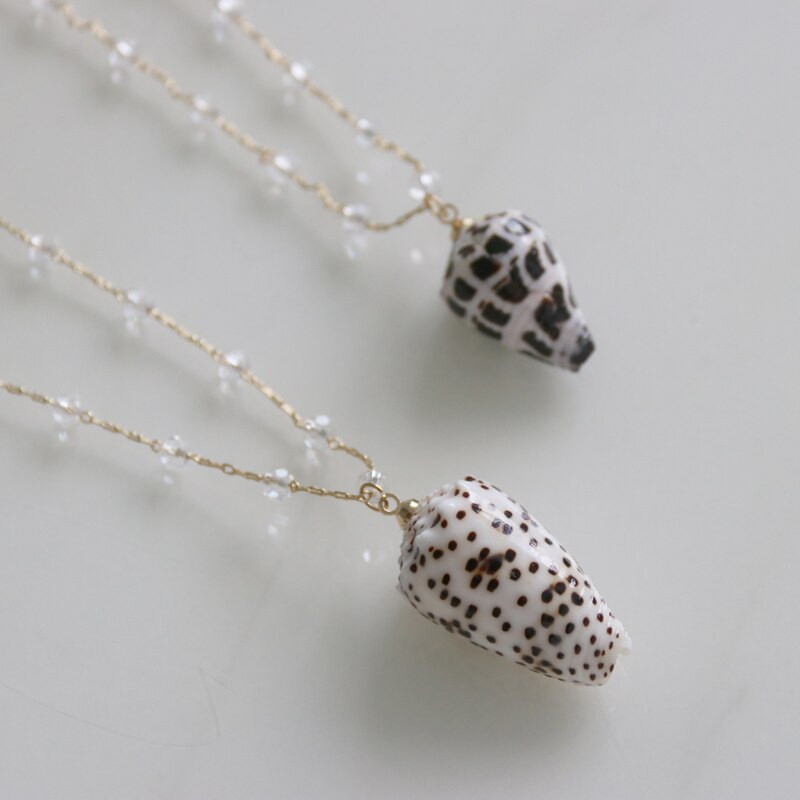 Ingyenes szállítás (1db/tétel)Egyedi kézzel készített "I love Spot-3" Natural Seashell nyaklánc Beach Esküvői Ünnepek Ékszer