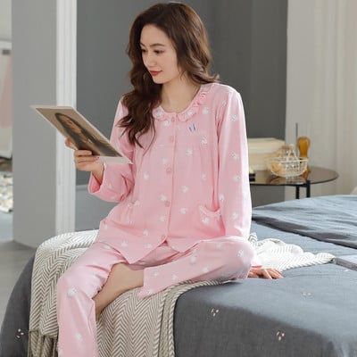 Moteriška dviejų dalių pižama su sagomis