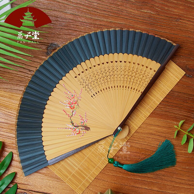 Ősi kínai stílusú selyem összecsukható legyező hordozható bambusz legyező nyár Jó megjelenésű kínai selyem köntös partner dekoratív legyező