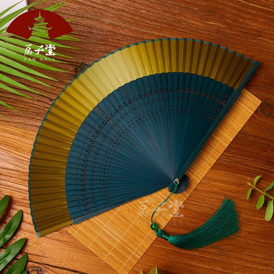 Ősi kínai stílusú selyem összecsukható legyező hordozható bambusz legyező nyár Jó megjelenésű kínai selyem köntös partner dekoratív legyező