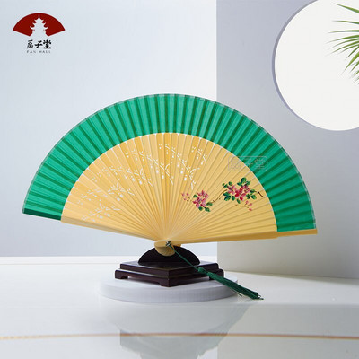 Ősi kínai stílusú selyem összecsukható legyező hordozható bambusz legyező nyár Jó megjelenésű kínai selyem köntös partner dekoratív legyező
