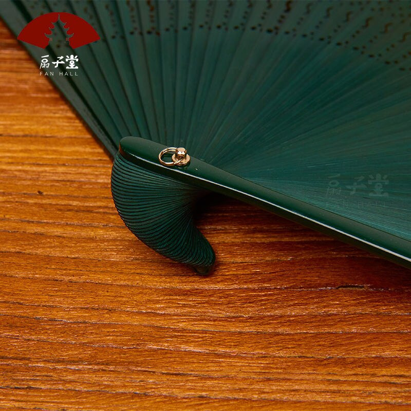 Ősi kínai stílusú selyem összecsukható legyező hordozható bambusz legyező nyár Jó megjelenésű kínai selyem köntös partner dekoratív legyező