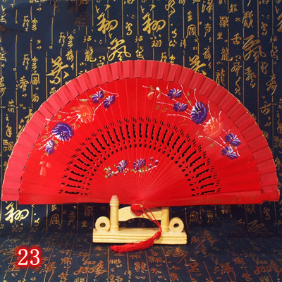 Kiváló minőségű összecsukható ventilátor, kézzel festett kézi ventilátorok otthoni parti esküvői dekorációhoz fából készült táncos kiegészítők