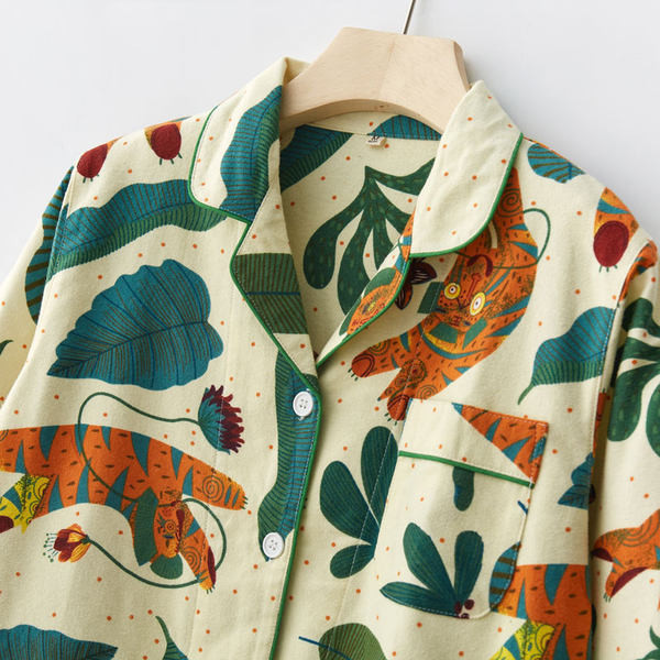 Ženska šarena spavaćica sa dugim rukavima