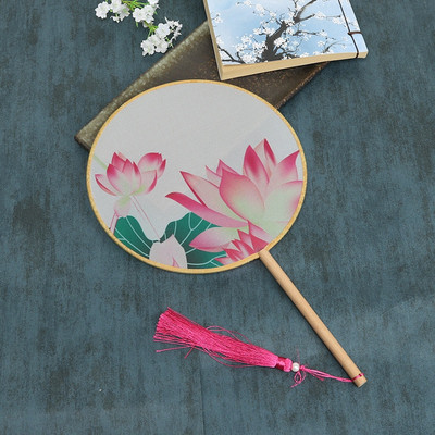 Vintažinio stiliaus šilko vėduoklė kinų klasikinė išsiuvinėta apvali vėduoklė Namų dekoravimo papuošalai Vestuvių šokių rankų ventiliatorius