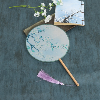 Vintažinio stiliaus šilko vėduoklė kinų klasikinė išsiuvinėta apvali vėduoklė Namų dekoravimo papuošalai Vestuvių šokių rankų ventiliatorius