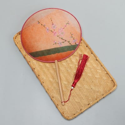 Vintažinio stiliaus šilko vėduoklė kinų klasikinė išsiuvinėta apvali vėduoklė Namų dekoravimo papuošalai Vestuvių šokių rankų ventiliatorius