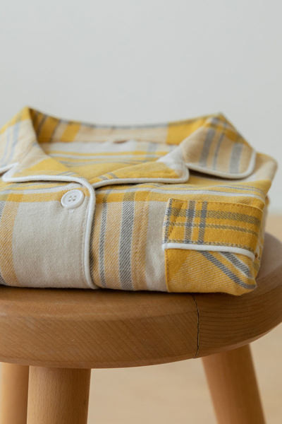 Moteriški dviejų dalių languoti naktiniai marškiniai