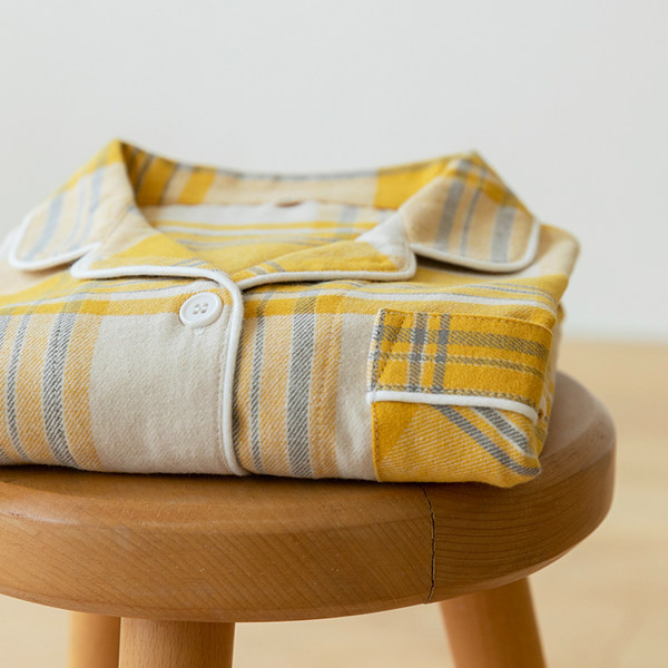 Moteriški dviejų dalių languoti naktiniai marškiniai