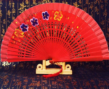 Kétoldalas összehajtható kézi festés legyező Cheongsam show táncelőadás Fan Lady kézi legyező előadás kellékek abanicos para boda