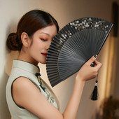 Japán stílusú cseresznyevirágos kézi ventilátor Kiváló minőségű összecsukható legyezők esküvői dekorációhoz Bambusz kézműves ajándékok táncelőadáshoz