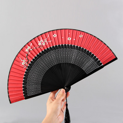 Japán stílusú cseresznyevirágos kézi ventilátor Kiváló minőségű összecsukható legyezők esküvői dekorációhoz Bambusz kézműves ajándékok táncelőadáshoz